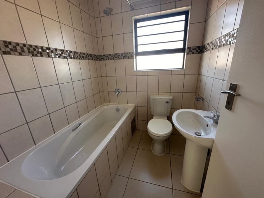 2 Bedroom Property for Sale in Hillside View Free State